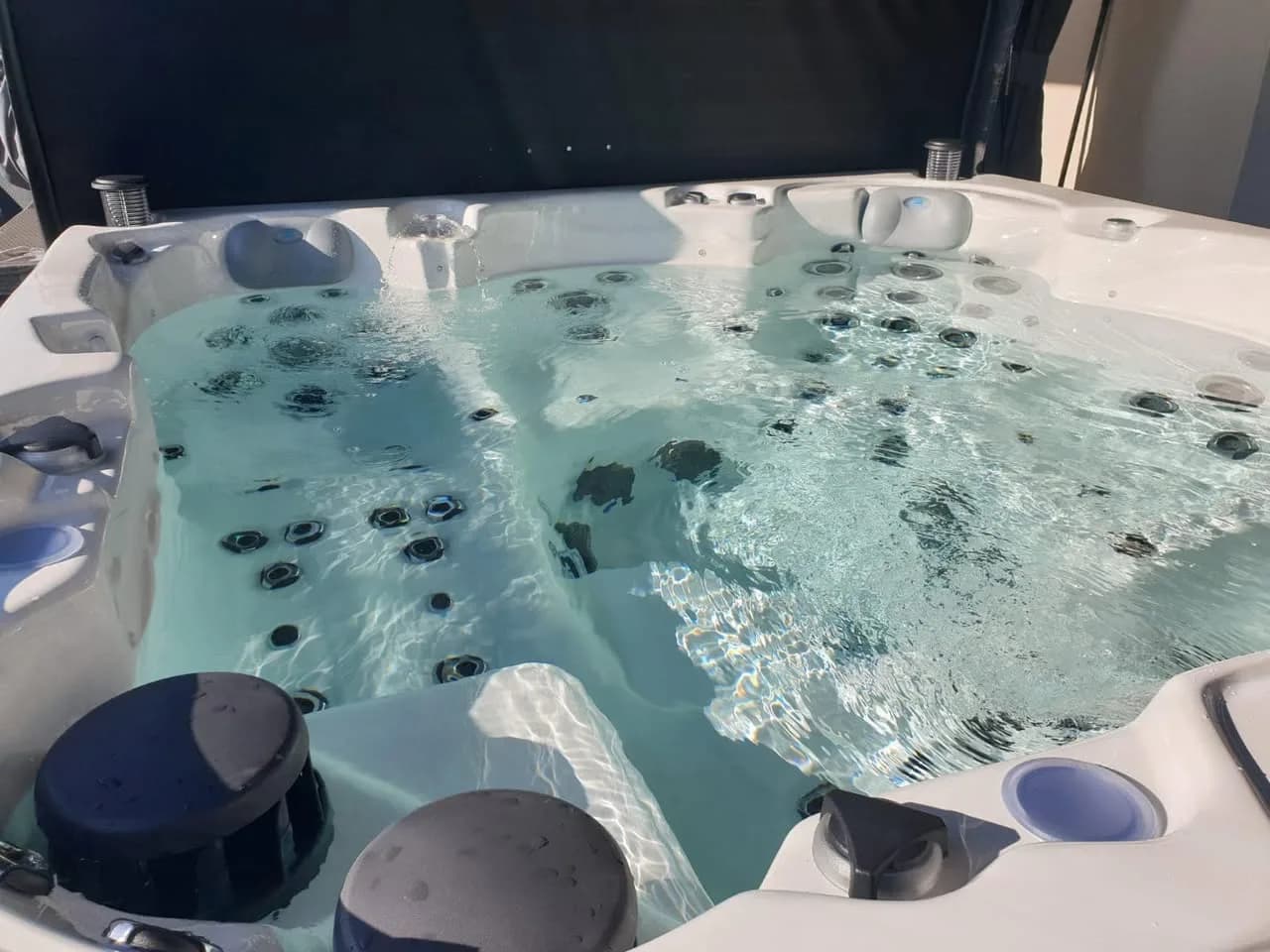 Installation d'un spa Vancouver à Gentelles, autre vue du chantier