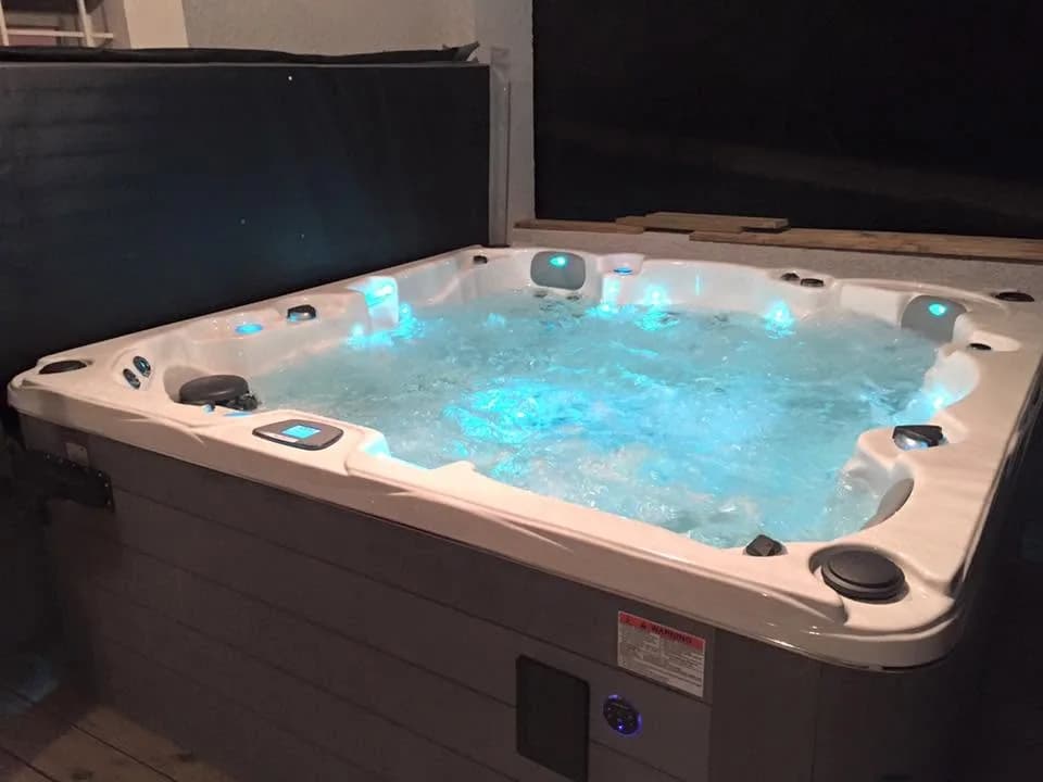 Installation d'un spa Vancouver à Grenoble, autre vue du chantier