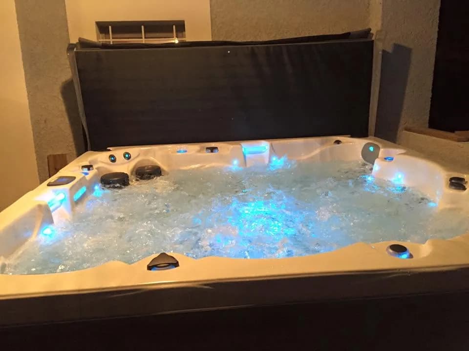 Installation d'un spa Vancouver à Grenoble, autre vue du chantier