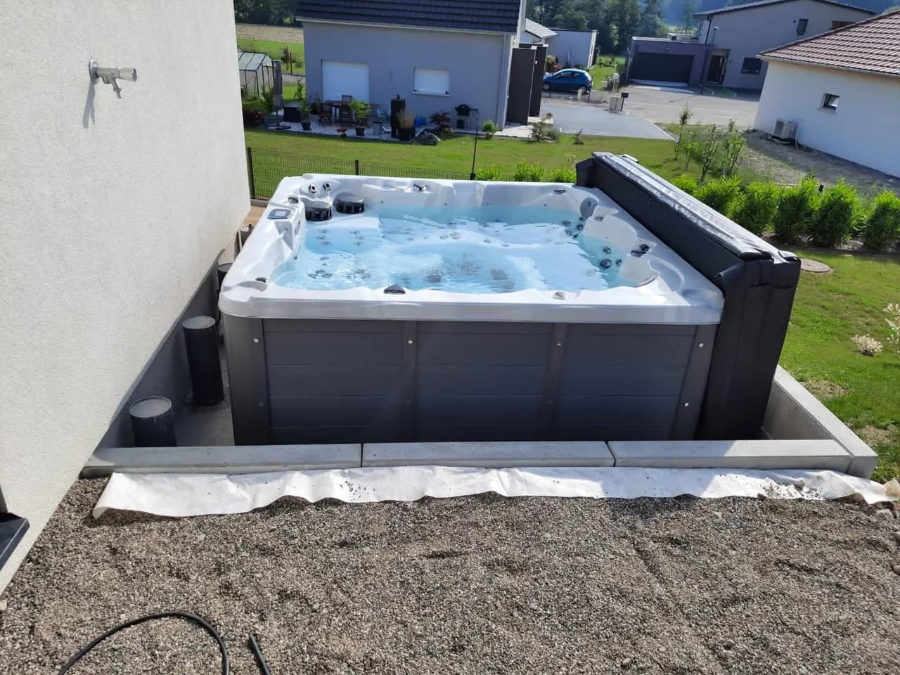 Installation d'un spa Vancouver à Hecken, autre vue du chantier