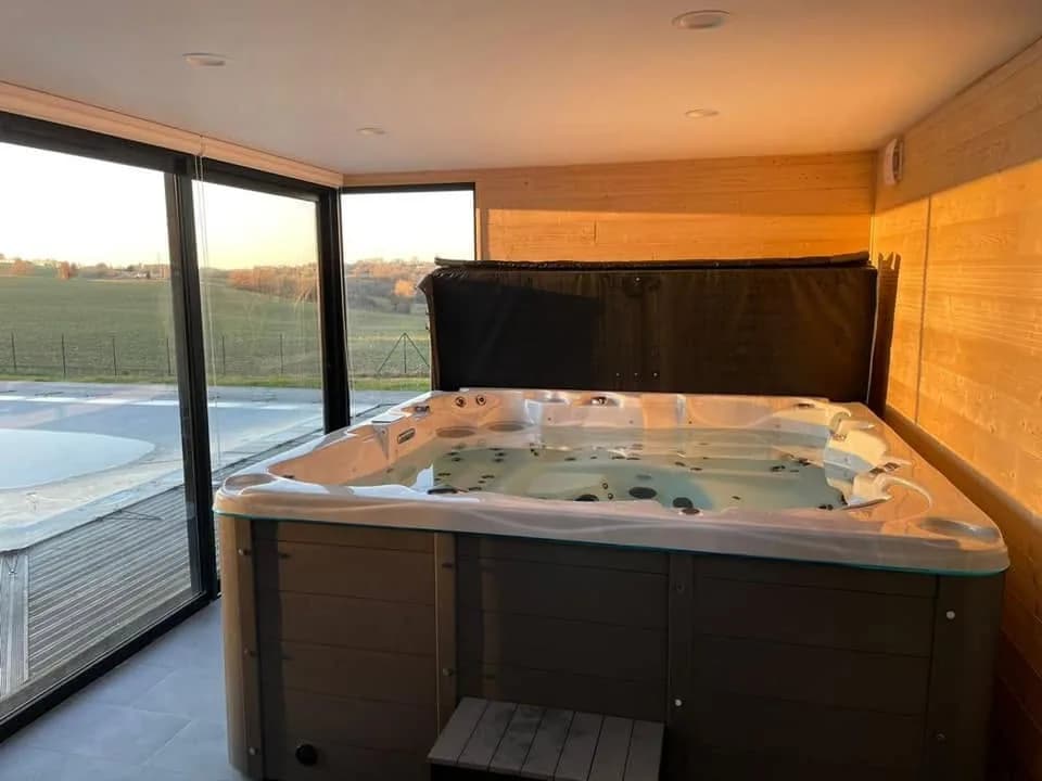 Installation d'un spa Vancouver à La Salvetat, autre vue du chantier