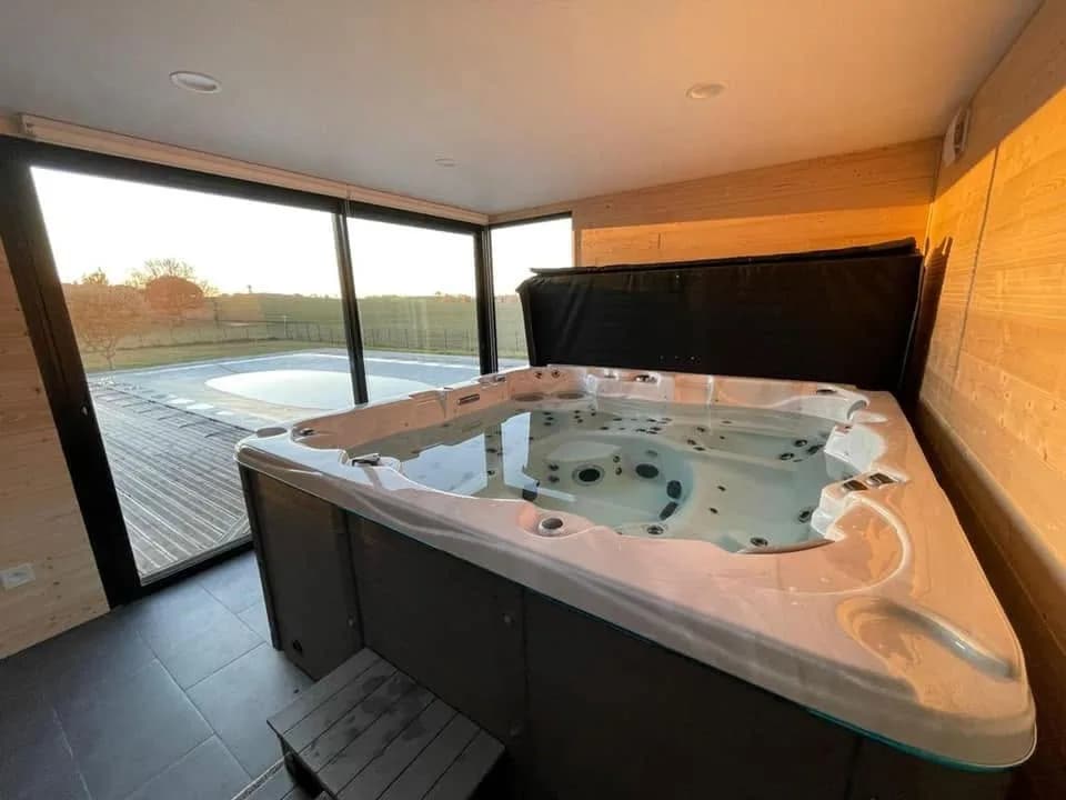 Installation d'un spa Vancouver à La Salvetat, autre vue du chantier
