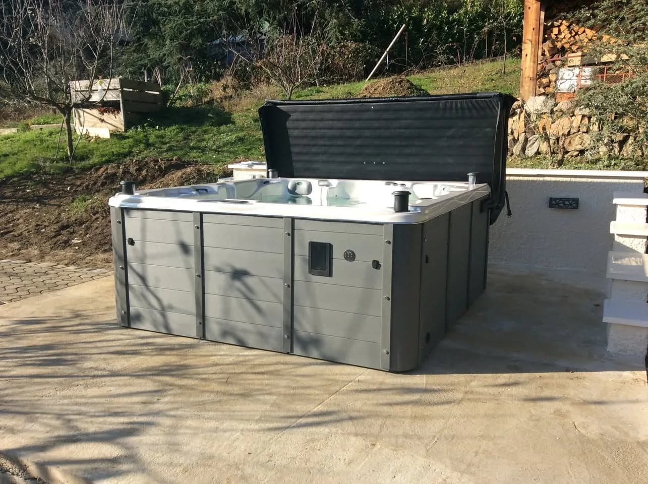 Installation d'un spa Vancouver à Orliénas, autre vue du chantier