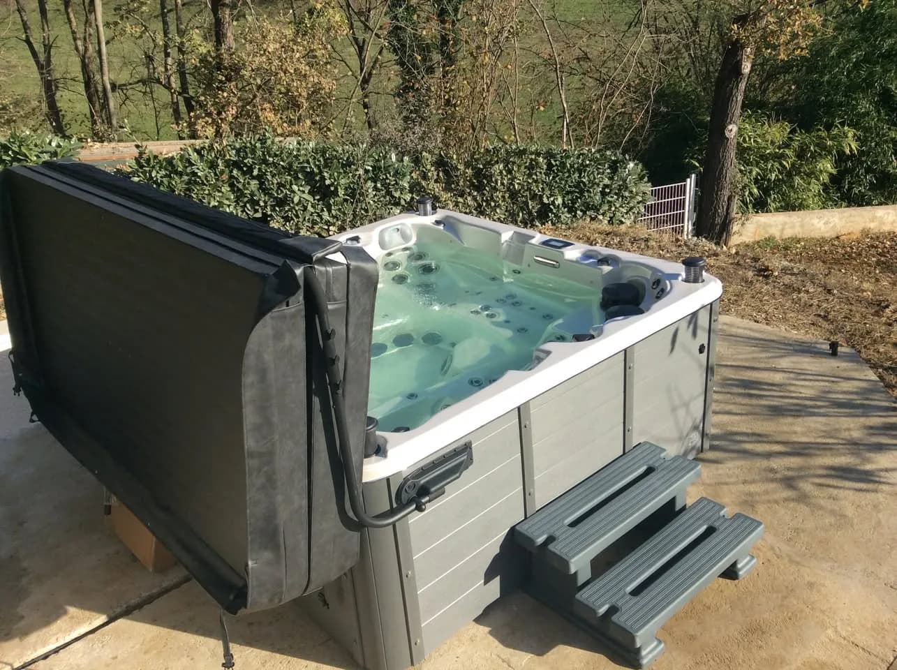Installation d'un spa Vancouver à Orliénas, autre vue du chantier