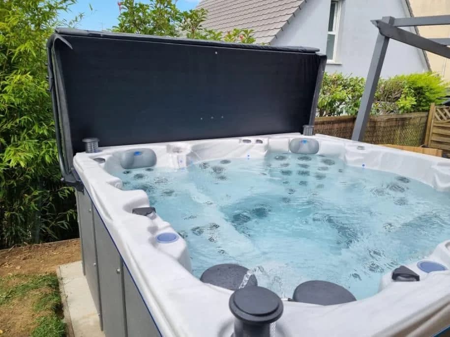 Installation d'un spa Vancouver à Pfastatt, autre vue du chantier