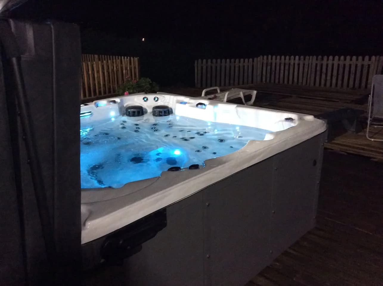 Installation d'un spa Vancouver à Saint-Genest-Malifaux, autre vue du chantier