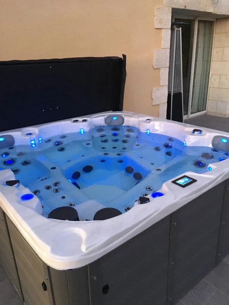Installation d'un spa Vancouver à Taillecavat, autre vue du chantier
