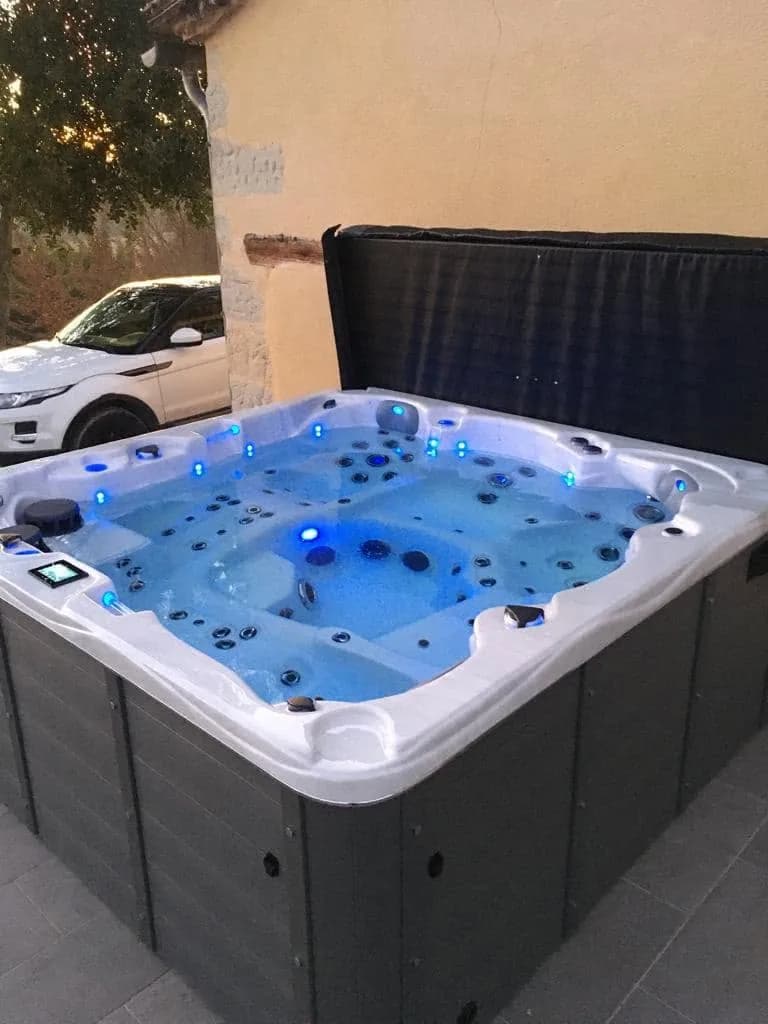Installation d'un spa Vancouver à Taillecavat, autre vue du chantier