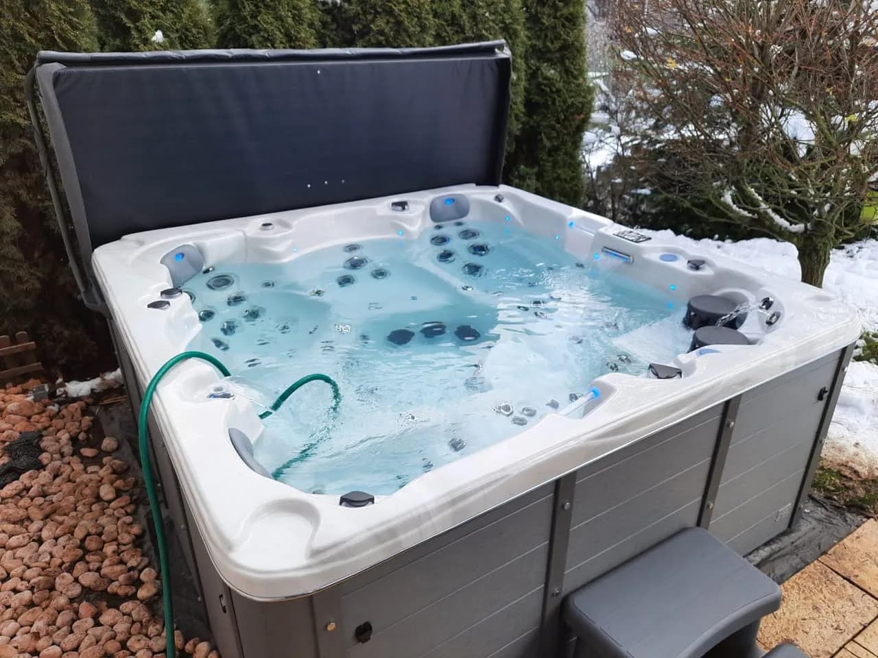 Installation d'un spa Vancouver à Val-de-Travers, autre vue du chantier