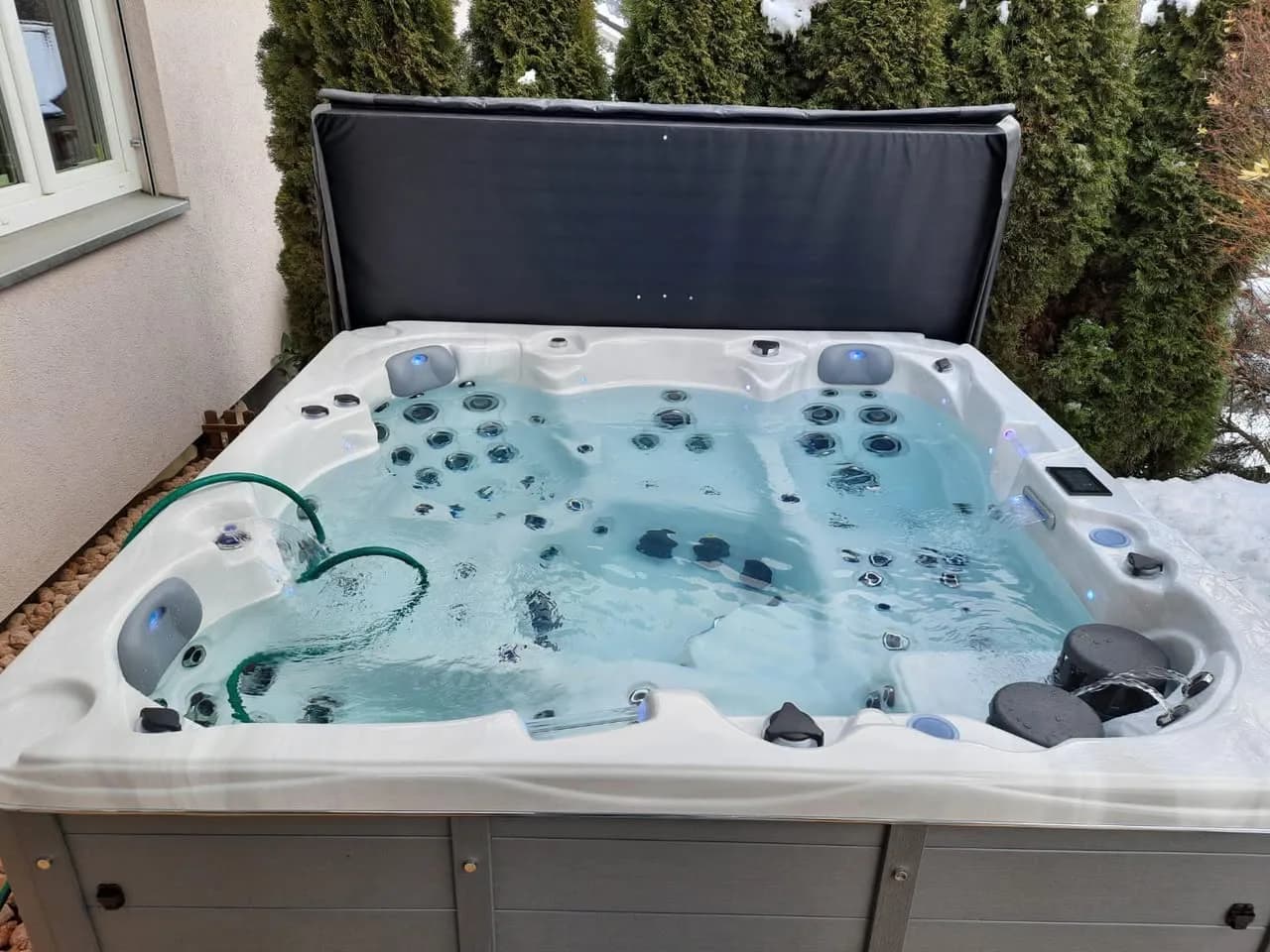 Installation d'un spa Vancouver à Val-de-Travers, autre vue du chantier