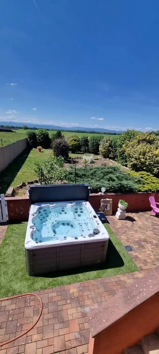 Installation d'un spa Vancouver à Widensolen, autre vue du chantier