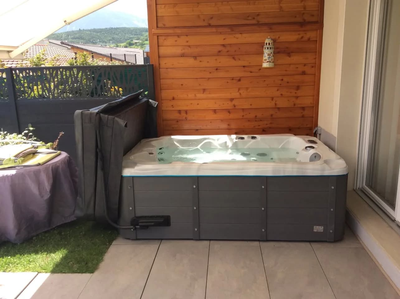 Installation d'un spa Victoria Duel à Gap, autre vue du chantier