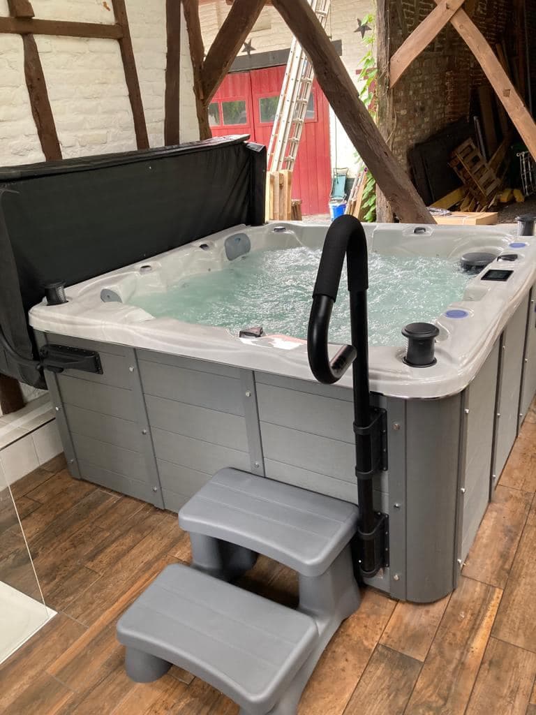 Installation d’un spa Ottawa full option