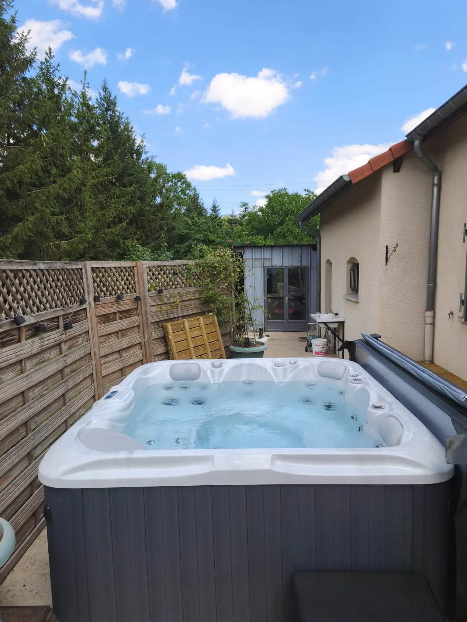 Spa Artemis installé à Belleau