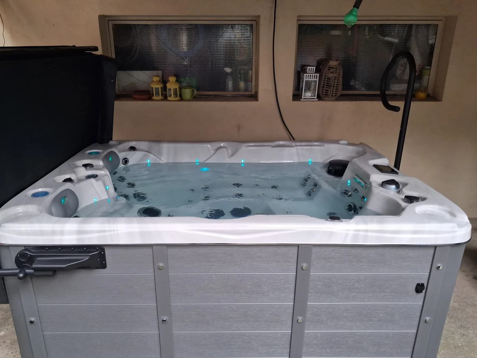 Spa Montana installé à Hoste, autre vue du chantier