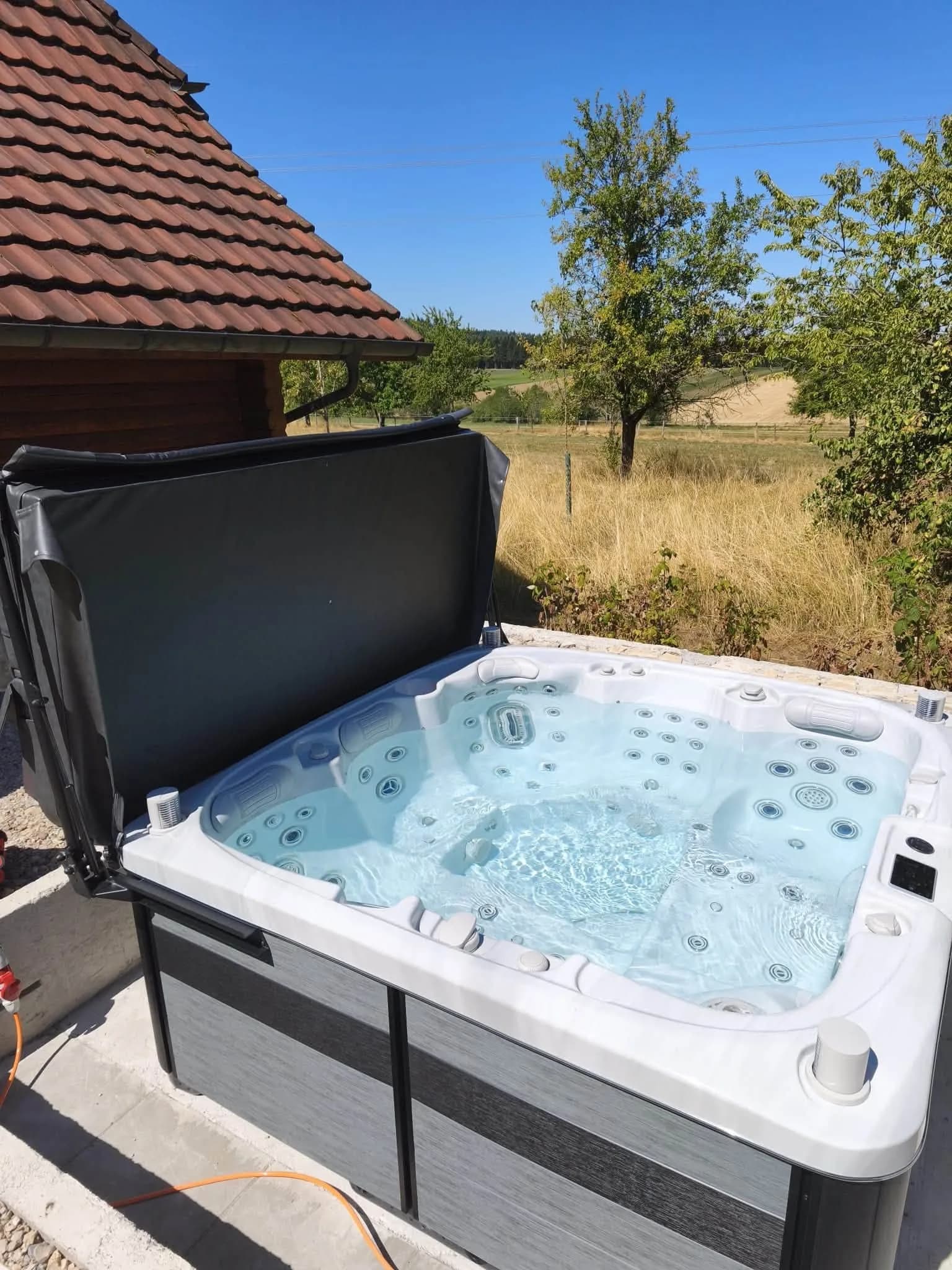 Spa Øppland installé à Levoncourt, autre vue du chantier