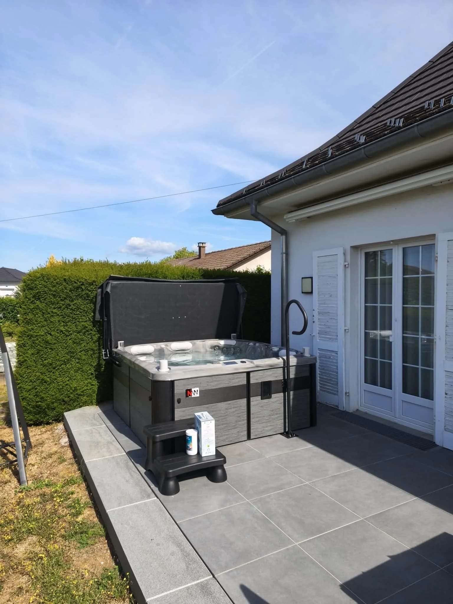 Spa Øppland installé à Wittenheim, autre vue du chantier