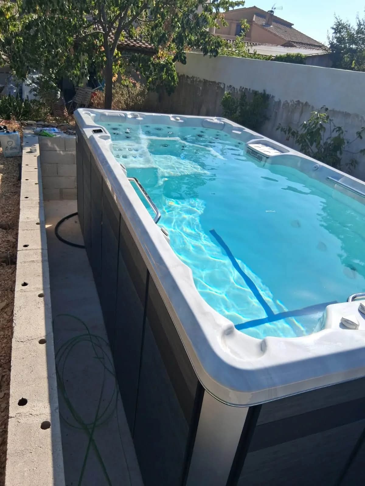 Spa Øxford installé à Carnoux-en-Provence, autre vue du chantier