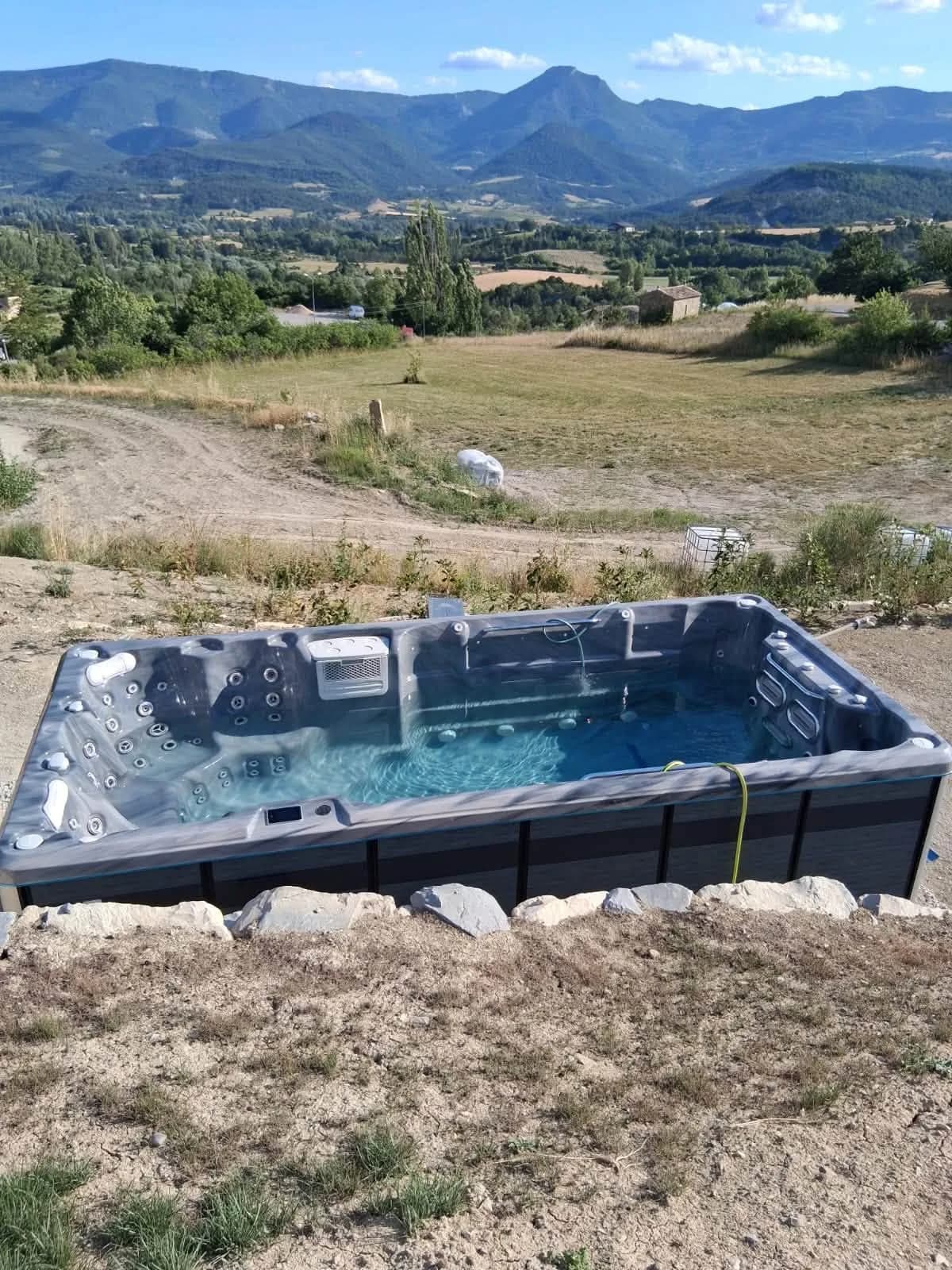Spa Øxford installé à Rozans
