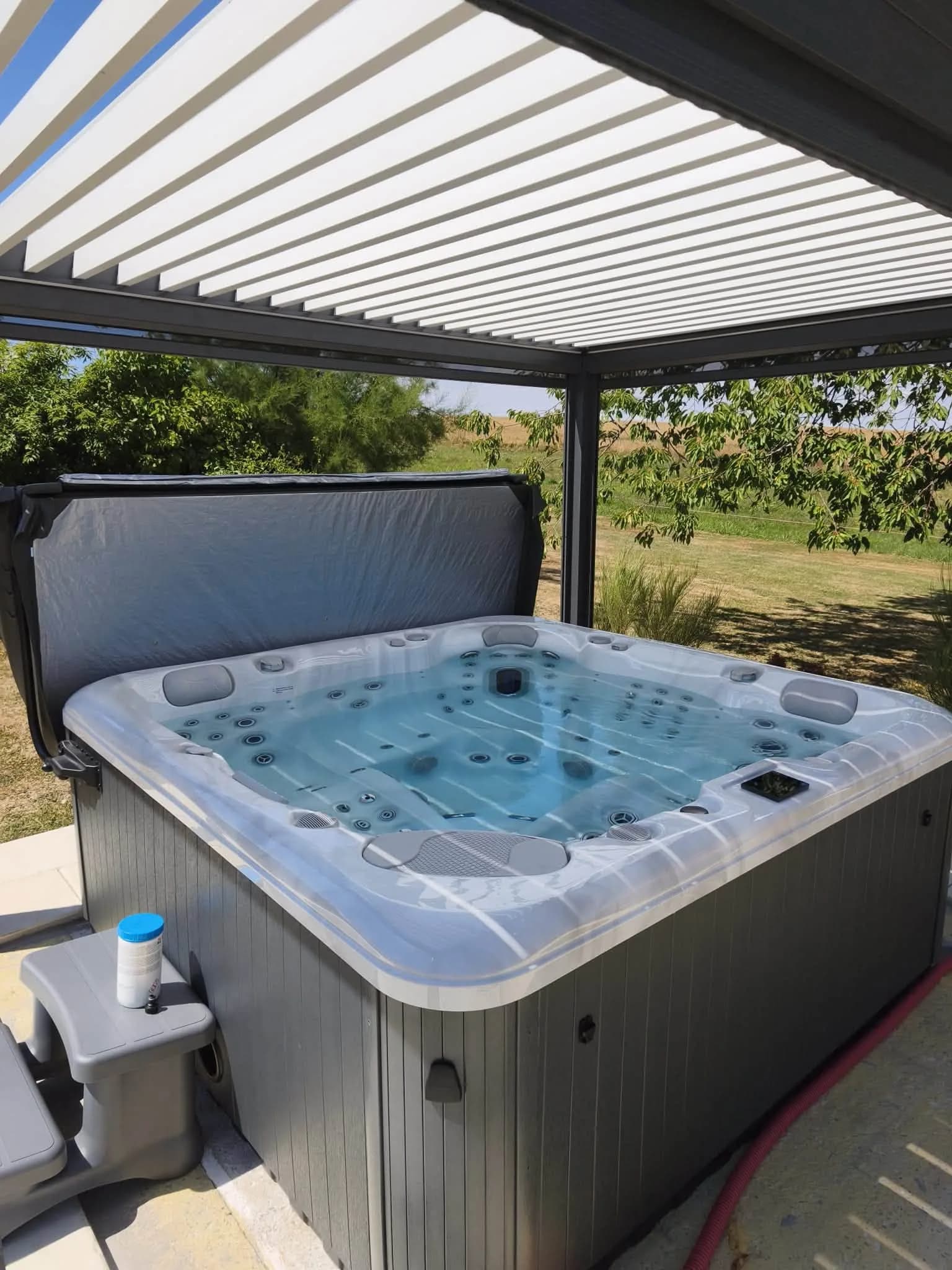 Spa Poséidon installé à Nitting
