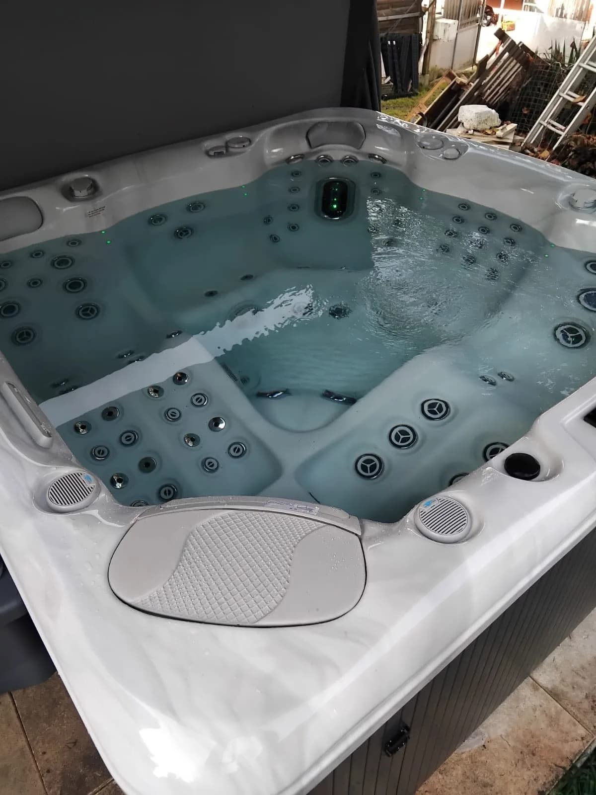 Spa Poseidon installé à Wentzwiller