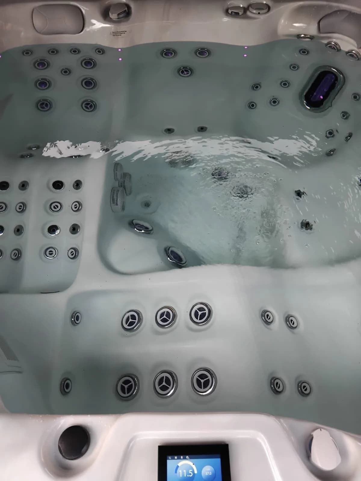 Spa Poseidon installé à Wentzwiller, autre vue du chantier