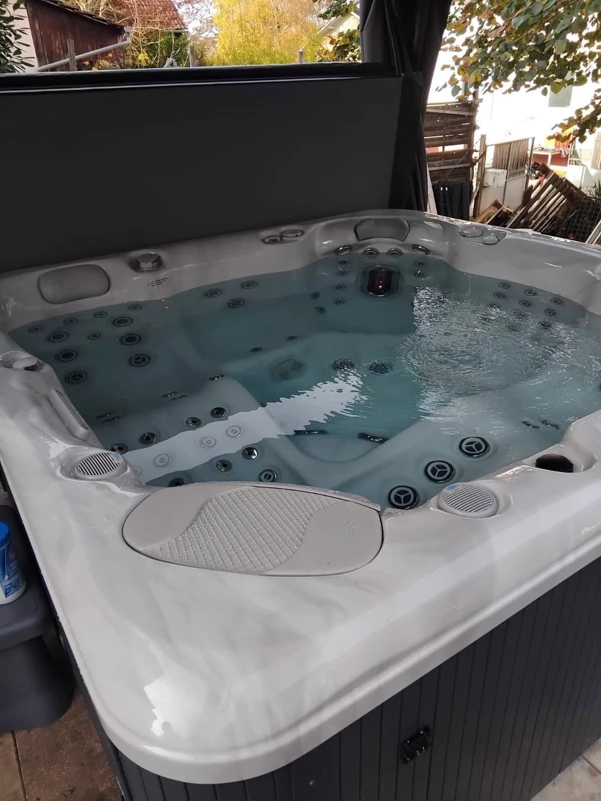 Spa Poseidon installé à Wentzwiller, autre vue du chantier