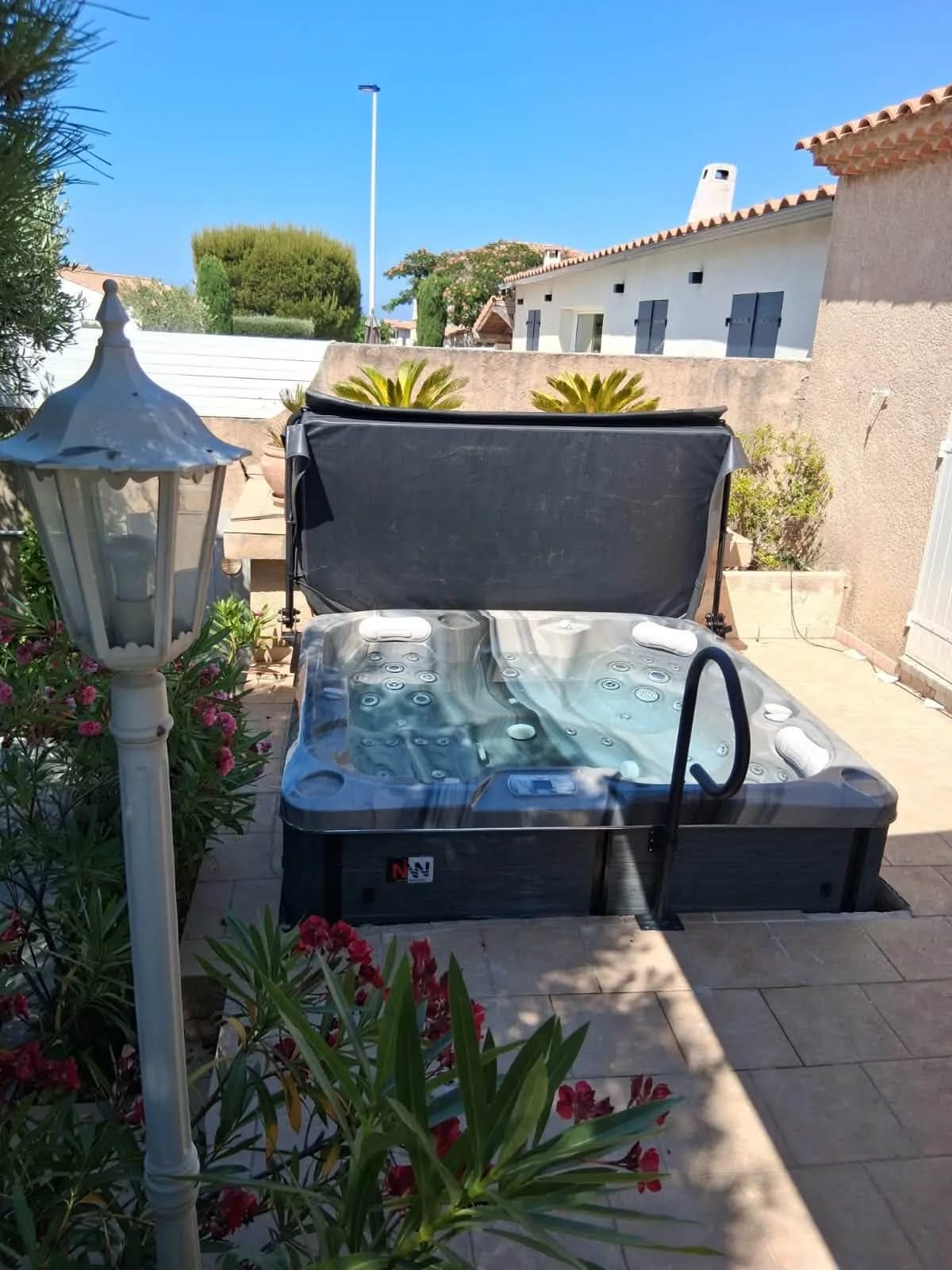 Spa Sorana installé à Sausset-les-Pins, autre vue du chantier