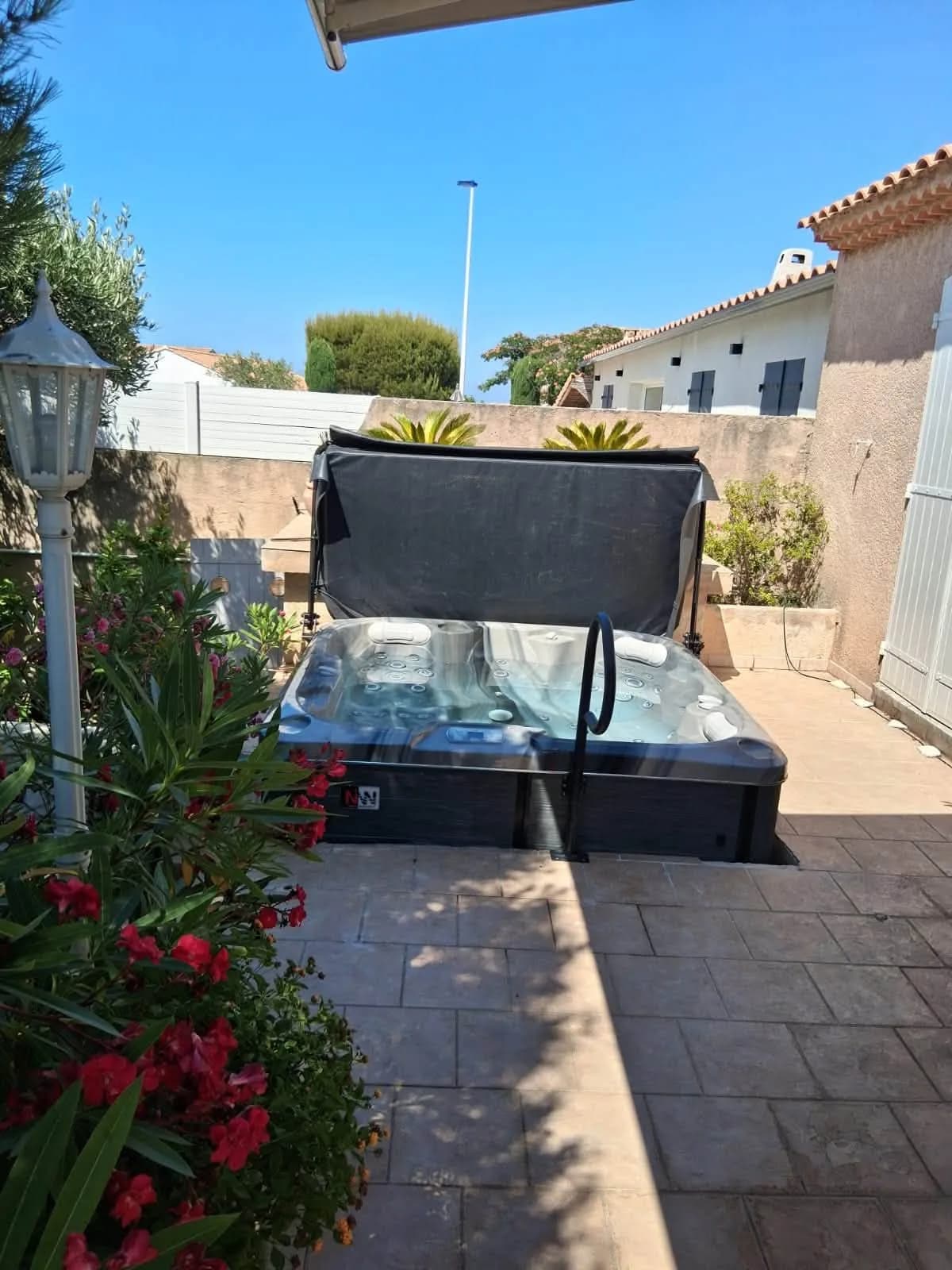 Spa Sorana installé à Sausset-les-Pins, autre vue du chantier