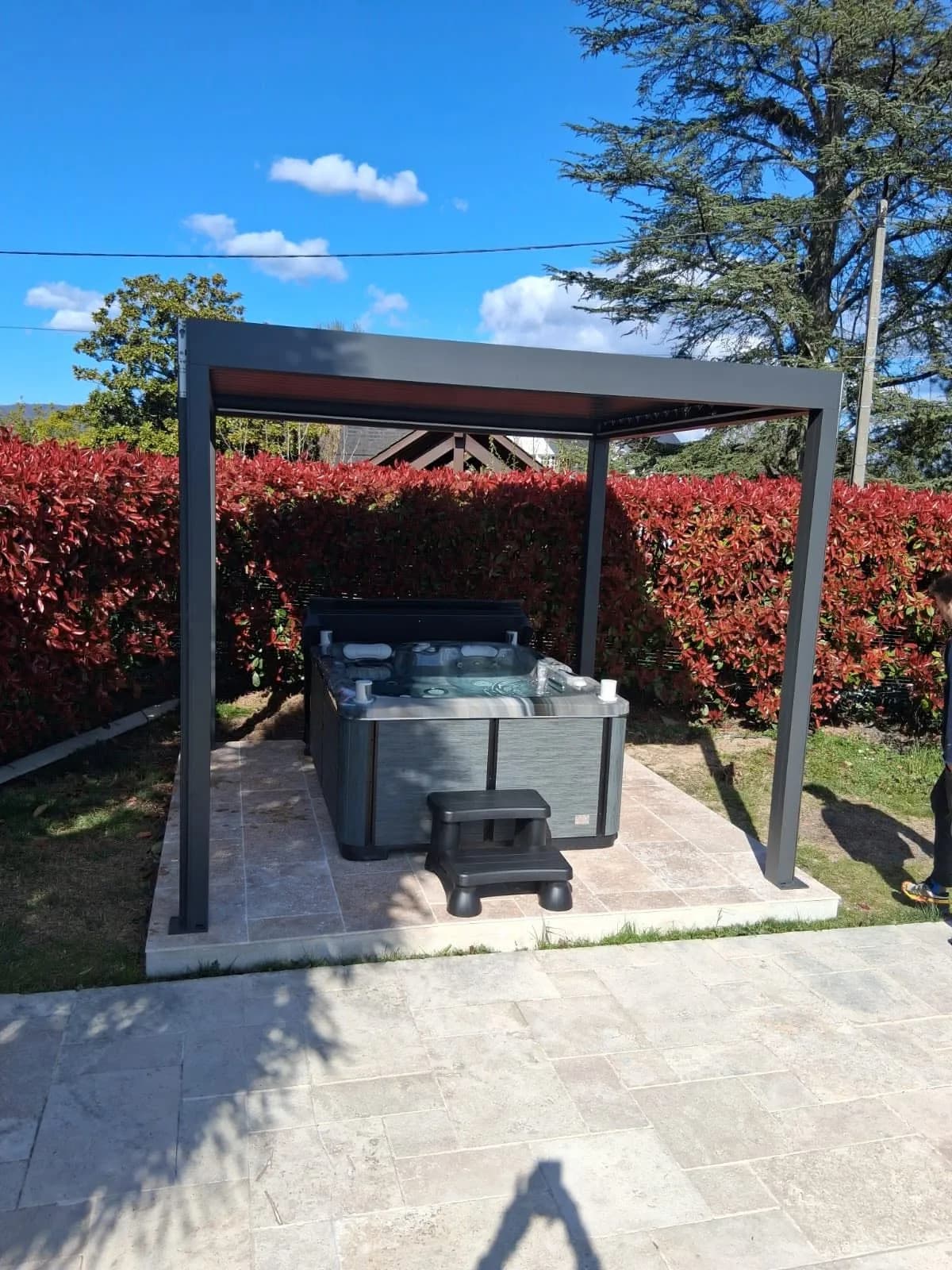 Spa Tonsberg installé à Saint-Cassien, autre vue du chantier